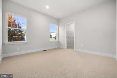 7505 Magarity Road, Falls Church, VA 22043 - Photo 44