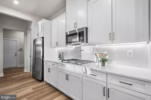 7505 Magarity Rd, Falls Church, VA 22043 - Photo 14