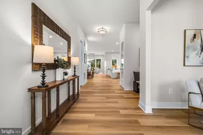 7505 Magarity Road, Falls Church, VA 22043 - Photo 4