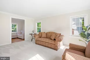 6322 Glenbard Rd, Burke, VA 22015 - Photo 6
