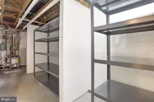 6070 Wooten Dr, Falls Church, VA 22044 - Photo 28