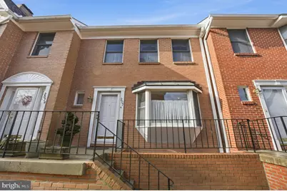 207 Locust Street SE, Vienna, VA 22180 - Photo 2