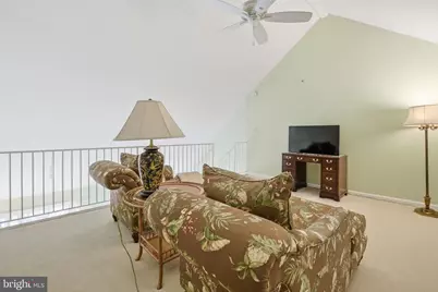 207 Locust Street SE, Vienna, VA 22180 - Photo 22