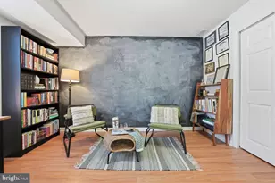 8231 Kings Charter Ln, Springfield, VA 22152 - Photo 22