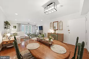 8231 Kings Charter Ln, Springfield, VA 22152 - Photo 10