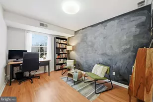 8231 Kings Charter Ln, Springfield, VA 22152 - Photo 24