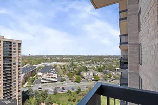 3705 S George Mason Dr, Falls Church, VA 22041 - Photo 16