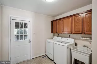 11820 Wayland St, Oakton, VA 22124 - Photo 26