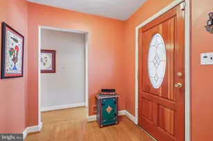 3180 Holmes Run Rd, Falls Church, VA 22042 - Photo 8