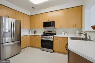 1851 Stratford Park Pl, Reston, VA 20190 - Photo 10