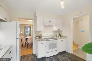 7005 Leestone St, Springfield, VA 22151 - Photo 12