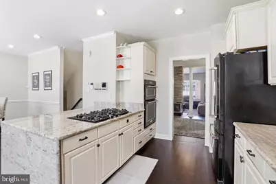 8176 Madrillon Court, Vienna, VA 22182 - Photo 6