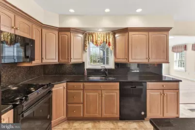 15470 Meherrin Drive, Centreville, VA 20120 - Photo 28