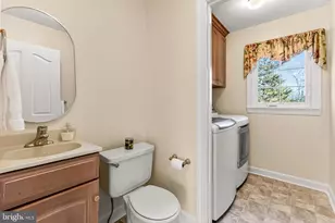 15470 Meherrin Dr, Centreville, VA 20120 - Photo 36