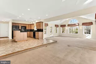 15470 Meherrin Dr, Centreville, VA 20120 - Photo 32