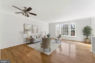 12426 Casbeer Dr, Fairfax, VA 22033 - Photo 2