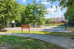 12426 Casbeer Dr, Fairfax, VA 22033 - Photo 64