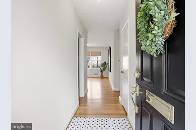 6424 Walters Woods Drive, Falls Church, VA 22044 - Photo 8