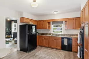 6424 Walters Woods Dr, Falls Church, VA 22044 - Photo 18