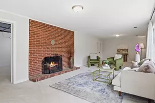 6424 Walters Woods Dr, Falls Church, VA 22044 - Photo 38