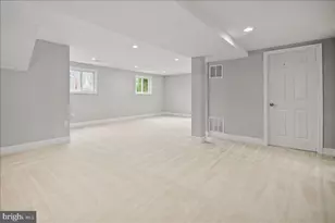 8711 Millbrook Pl, Alexandria, VA 22309 - Photo 34