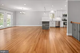 8711 Millbrook Pl, Alexandria, VA 22309 - Photo 18