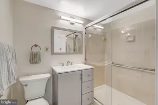 1951 Sagewood Ln, Reston, VA 20191 - Photo 18