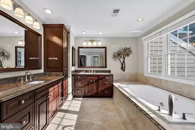 1424 Wynhurst Lane, Vienna, VA 22182 - Photo 46