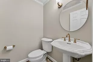 1424 Wynhurst Ln, Vienna, VA 22182 - Photo 30