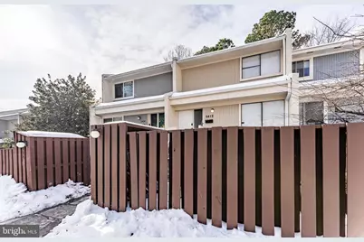 2412 Southgate Square, Reston, VA 20191 - Photo 2