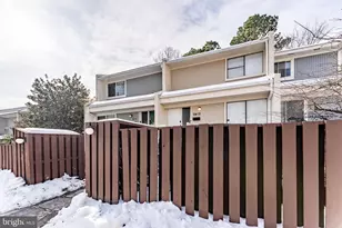 2412 Southgate Square, Reston, VA 20191 - Photo 2