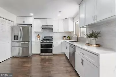 2412 Southgate Square, Reston, VA 20191 - Photo 4