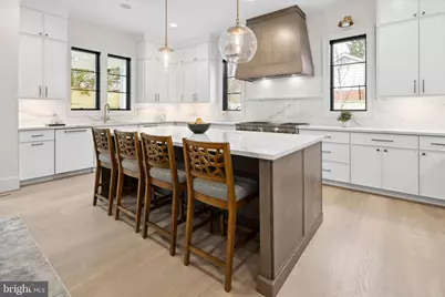 1565 Forest Villa Lane, McLean, VA 22101 - Photo 6