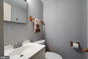 4202 Stanby Ct, Alexandria, VA 22312 - Photo 10