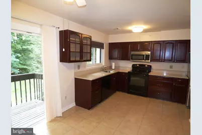 2253 Coppersmith Square, Reston, VA 20191 - Photo 6