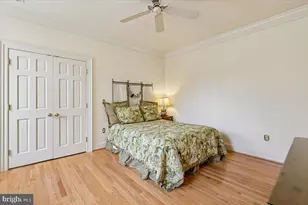 9896 Palace Green Way, Vienna, VA 22181 - Photo 38