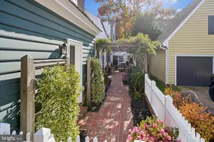 9896 Palace Green Way, Vienna, VA 22181 - Photo 58