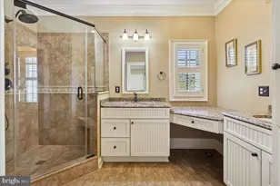 9896 Palace Green Way, Vienna, VA 22181 - Photo 24