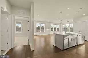 2320 Field Point Rd, Herndon, VA 20171 - Photo 4