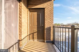 2320 Field Point Rd, Herndon, VA 20171 - Photo 36