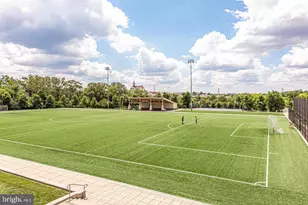 2320 Field Point Rd, Herndon, VA 20171 - Photo 32