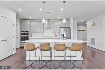 2320 Field Point Road #4-304, Herndon, VA 20171 - Photo 10