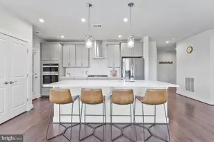 2320 Field Point Rd, Herndon, VA 20171 - Photo 10