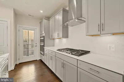 2320 Field Point Road #4-304, Herndon, VA 20171 - Photo 10