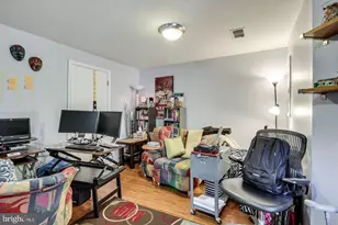 5730 Evergreen Knoll Ct, Alexandria, VA 22303 - Photo 8