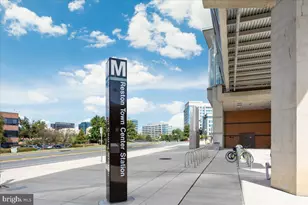 1435 Rosewood Hill Dr, Vienna, VA 22182 - Photo 90