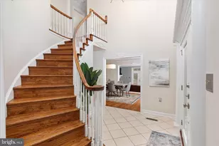 1435 Rosewood Hill Dr, Vienna, VA 22182 - Photo 4