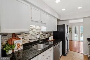 6045 Meyers Landing Ct, Burke, VA 22015 - Photo 6