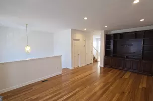 4105 Hazelwood Ct, Fairfax, VA 22030 - Photo 8