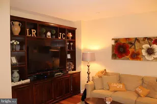 4105 Hazelwood Ct, Fairfax, VA 22030 - Photo 4